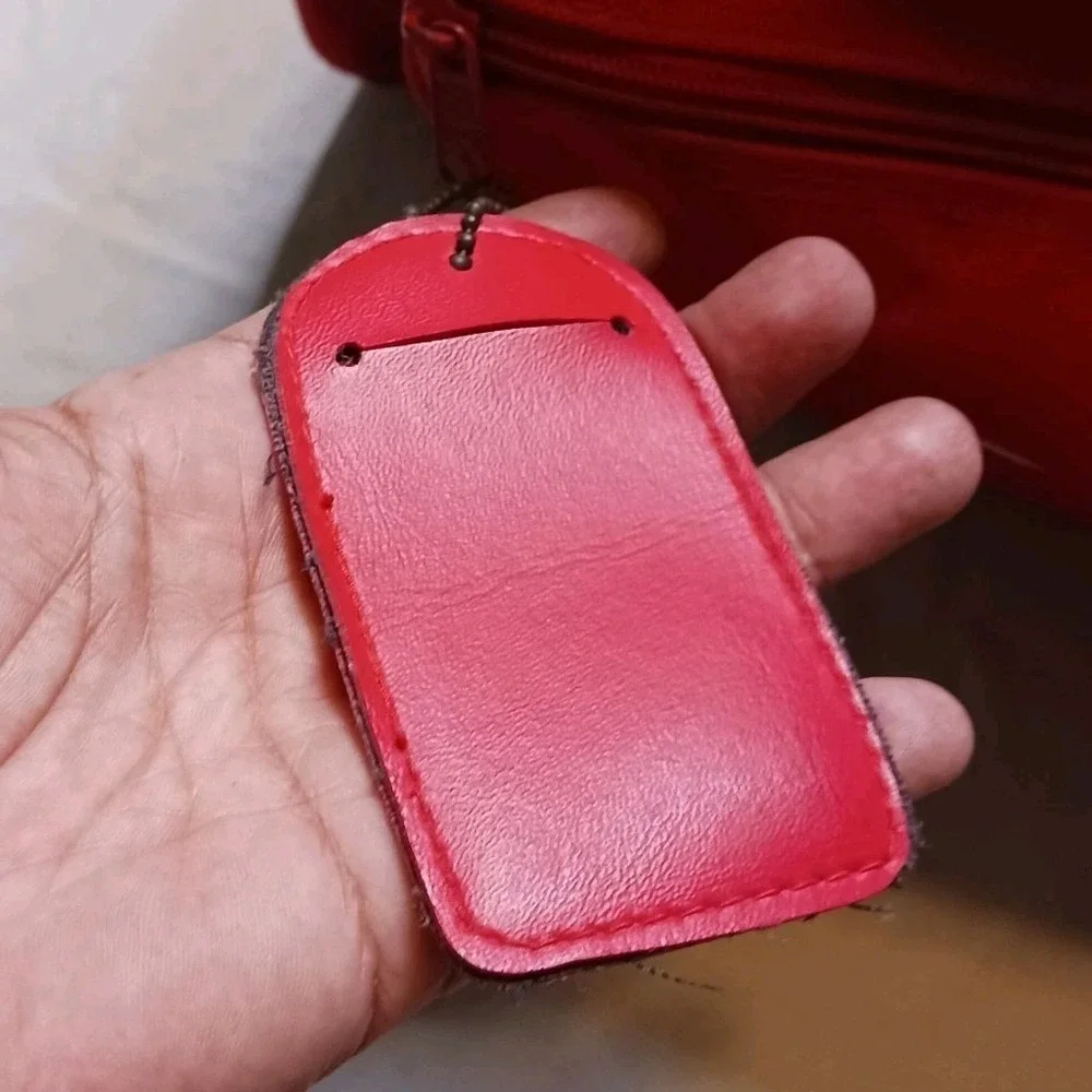 VTG Halliburton Energy Company Duffel Bag Red Canvas Logo ID Tag 3 Zip pockets